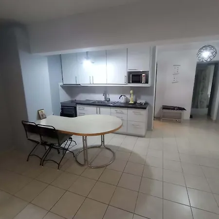 Апартаменты Apartment Skiathos Town Скиатос