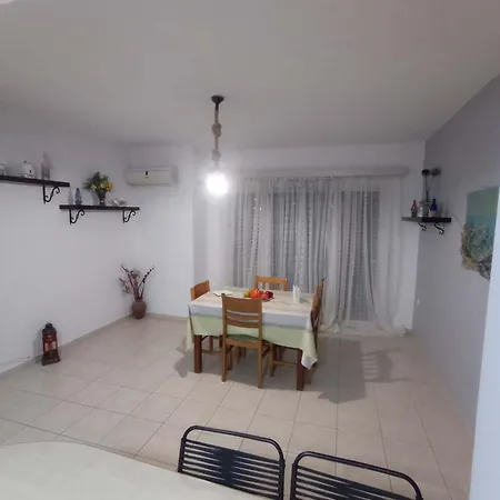 Апартаменты Apartment Skiathos Town Скиатос